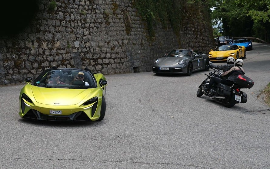 Pure Adrenalin supercar convoy on the road to Monaco — photo 18 of 22